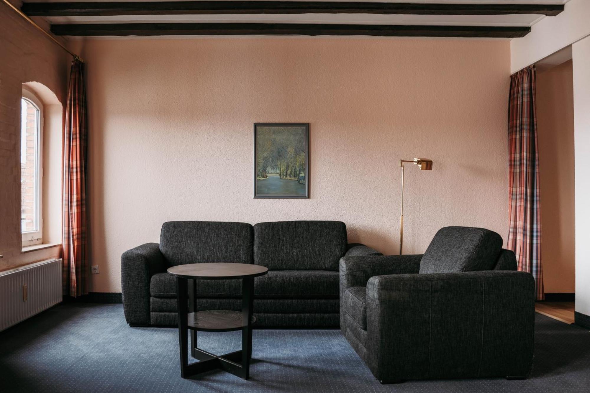 Zur Muehle - Hotel Am Fleth Buxtehude Esterno foto